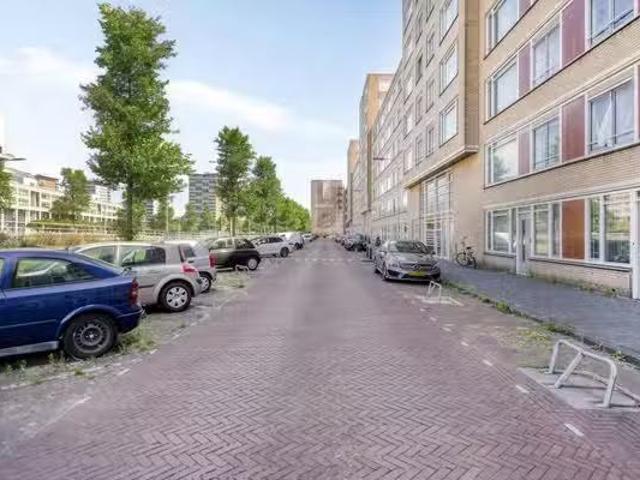 Huis te koop Van Vlotenstraat 27 in Den Haag voor € 385.000