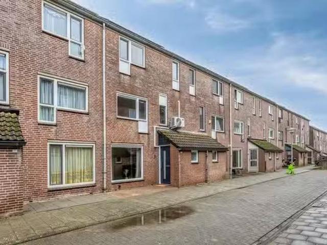 Huis te koop Velsenpad 13 in Almere voor € 410.000