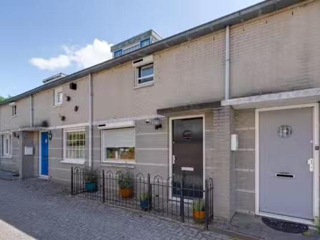 Huis te koop Vlaggemast 52 in Amsterdam voor € 550.000