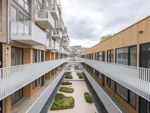 Huis te koop Vredeman de Vriesstraat 6 in Rotterdam voor € 525.
