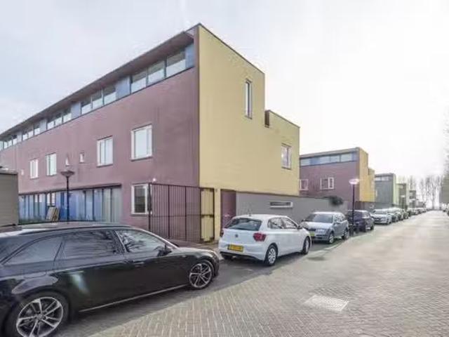 Huis te koop Zanzibarstraat 61 in Almere voor € 450.000