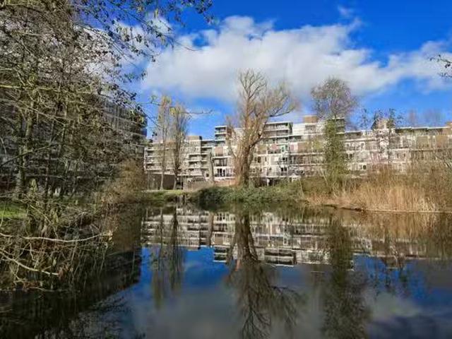 Huis te koop Zuiderzeelaan 6 in Haarlem voor € 400.000