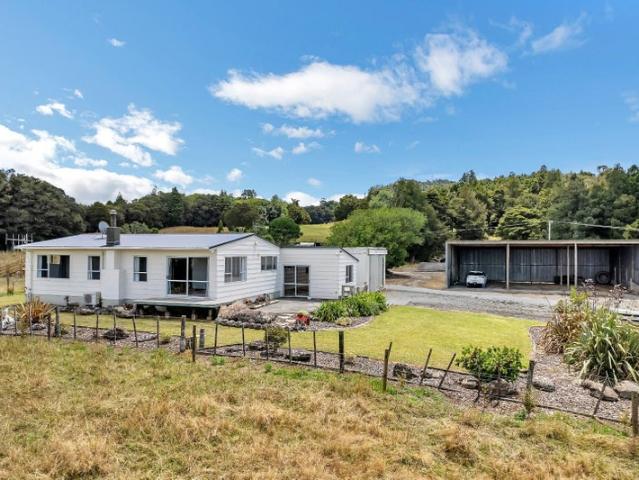 hukerenui, 3 bedrooms