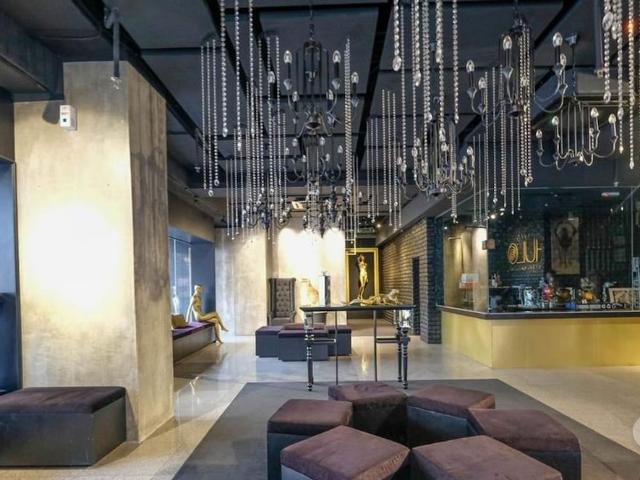 [Hulo Boutique] LOoking for a Room with Private Bathroom Available King Room in Bukit Bintang / Low Yat Plaza / KL Ci