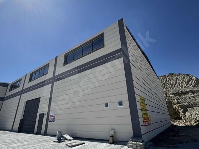 HURDACILAR YENİ TOKİ'DE 100 KW ENERJİLİ 600M2 KİRALIK DÜKKAN