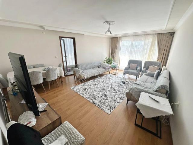 Hürel Düzlükte Katta Asansörlü Ful Yapılı Daire