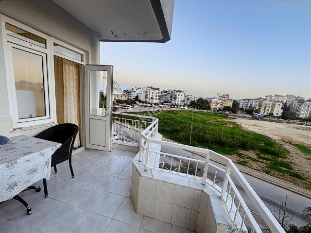 Hurma'da Deniz'e Yürüme Mesafesinde Sitye İçerin De 140 M2 3+1