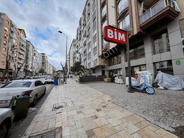 Hürriyet Cadde Üstü* 5.arakat* 75m2 *2+0*yeni Daire