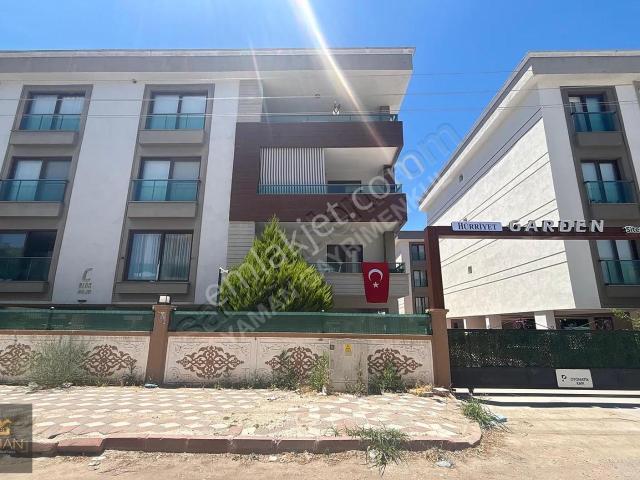 Hürriyet Garden Sitesi'nde Satılık 3+1 Ferah Daire