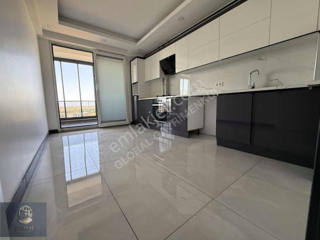 Hürriyet İzsiz Towers 3+1 Arakat Kapalı Balkon Lüx Site İçi