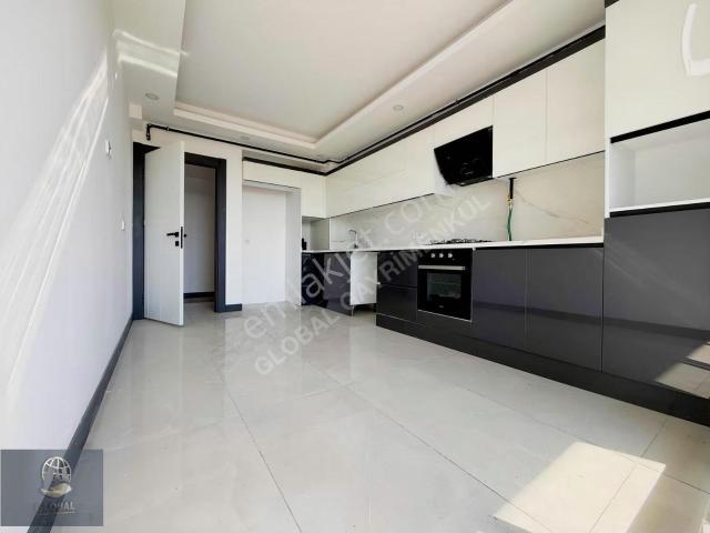 Hürriyet Mah Lüx Site İçi Arakat Sıfır 3+1 Kcambalkon 155m2