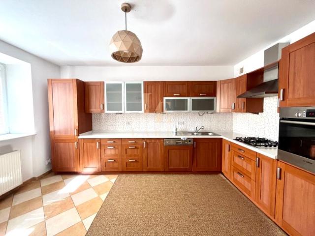 Husarii 395 m², Warszawa