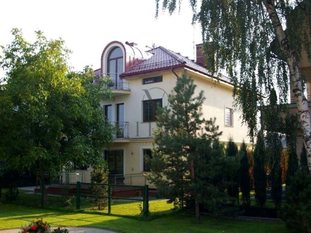 Husarii 330 m², Warszawa