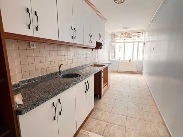 Huzurevlerınde 3+1 Doğalgazlı Kiralık Daire