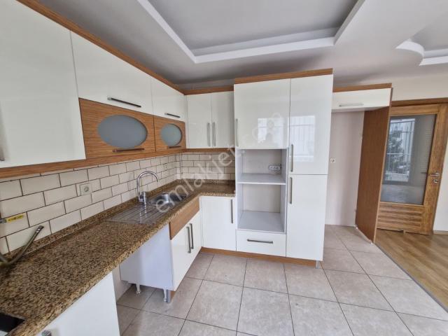 Huzurevleri Mah. Satılık 4+1 Daire D.gazlı Aktif E.banyolu+kiler