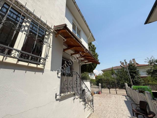 Huzurkent'te Lüks Kiralık 6+2 Villa