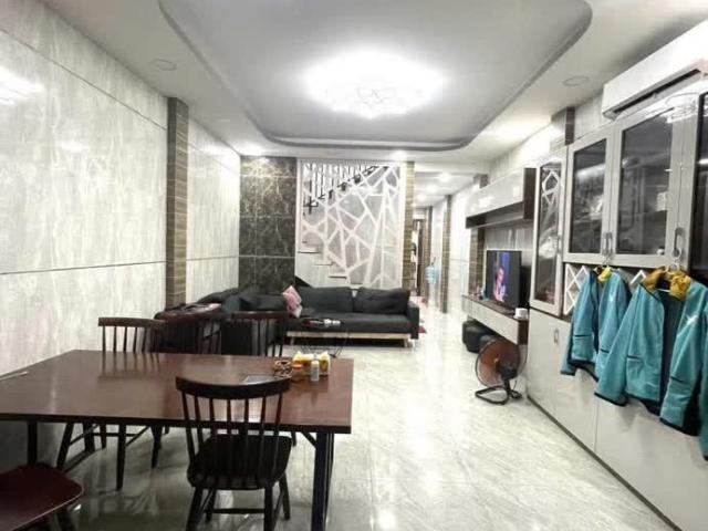 Hxh sát mt phan huy ích 75m2 4x19 Trệt Lầu 4PN 15Tr/Th Sổ A4 7 Tỷ còn Bớt