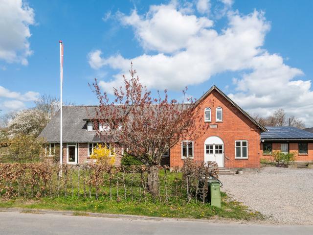 Hyacintvej 4, Halling