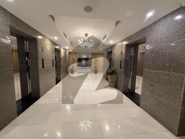 Hyde park Brand New luxury Apartment semi Furnished 3 beds atched company fitted bath top floor ideal view in room