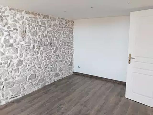 Hyères 83400 Achat / Vente appartement 3 pièces t3