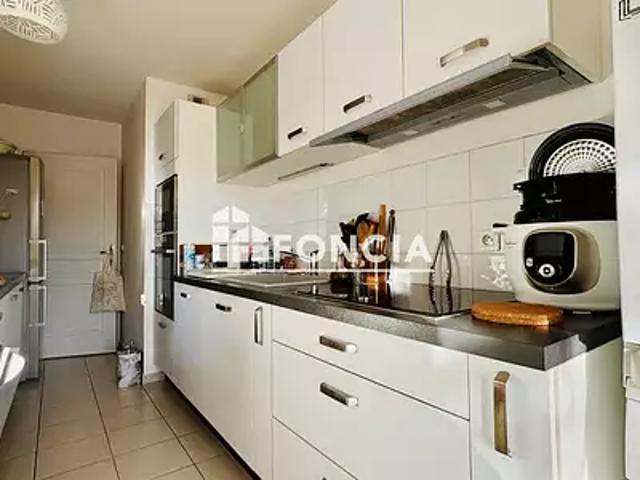 Hyères 83400 Achat / Vente appartement 3 pièces t3 terrasse