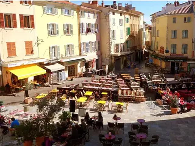 Hyères 83400 Achat / Vente appartement 2 pièces t2 terrasse