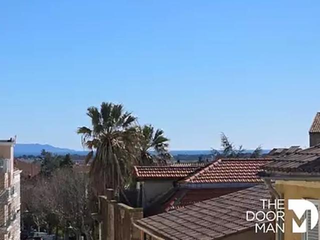 Hyères 83400 Achat / Vente appartement 4 pièces t4 au dernier étage terrasse