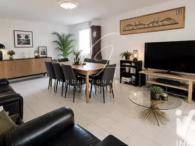 Hyères 83400 Achat / Vente appartement 4 pièces t4 parking