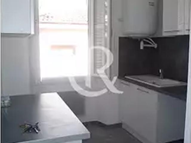 Hyères 83400 Location appartement 3 pièces t3