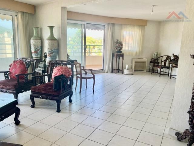 HYÈRES, appartement à vendre, 5 pièces, 106 m²