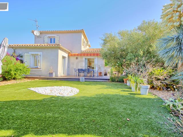 Hyeres au calme absolu: Maison de 105m2 avec garage de 45m2
