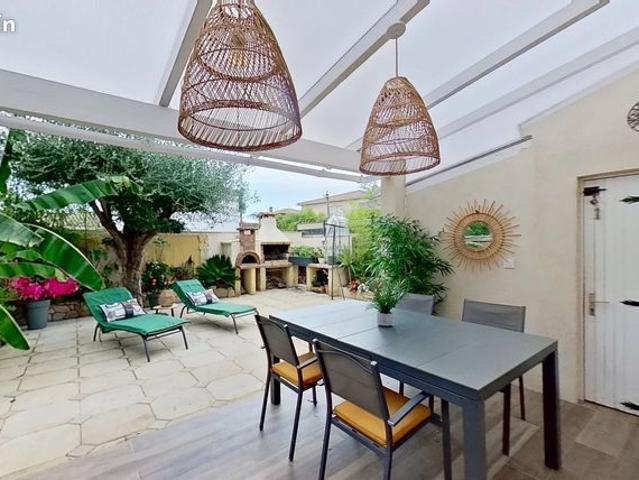 HYÈRES, Bas de Costebelle – Maison R+1 70 m², terrasse, jardin, stationnements