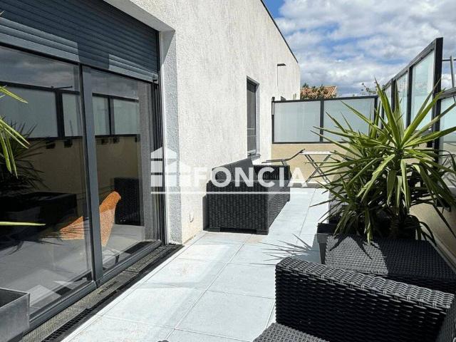 HYERES Bas de Costebelle VENTE INTERACTIVE 'Qui remportera l
