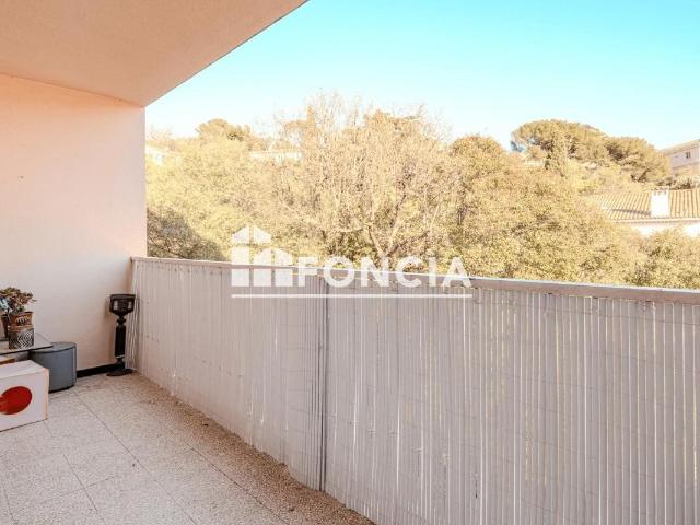HYERES OUEST, proche CV: T1bis de 30m2 avec terrasse vue verdoy