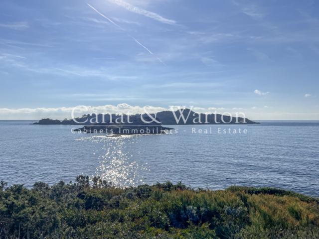 HYERES PRESQU'ILE DE GIENS COTE SUD MAGNIFIQUE VUE MER ET
