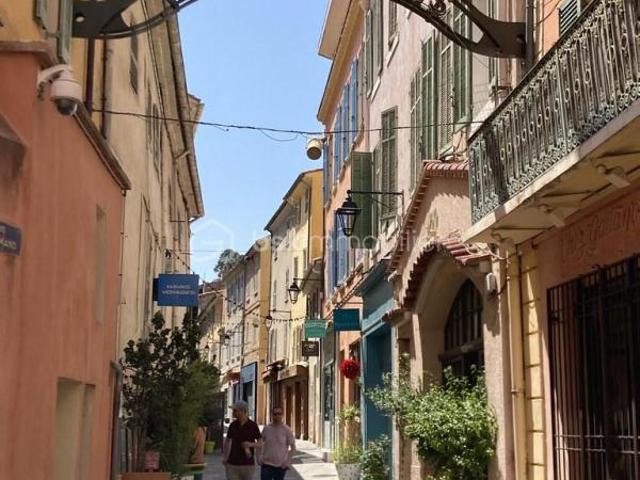 Hyères Vente Immeuble 83