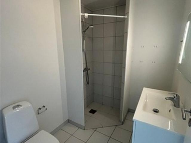 Hyggelig 3 værelses rækkehus, med egen have i Odense NV