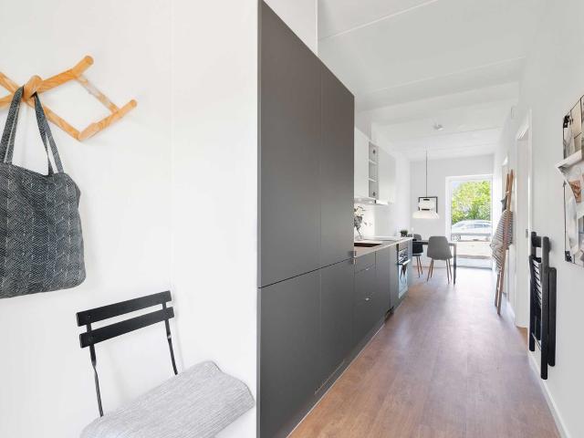 Hyggelig delevenlig lejlighed med privat terrasse