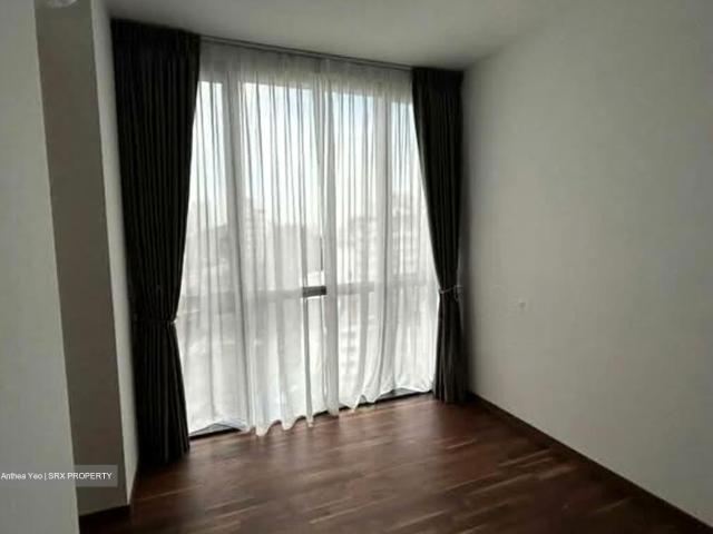 Hyll On Holland D10, Condominium