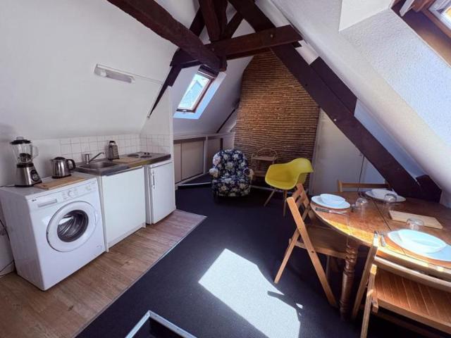 HYPER CENTRE A VENDRE T2 30 m² au sol