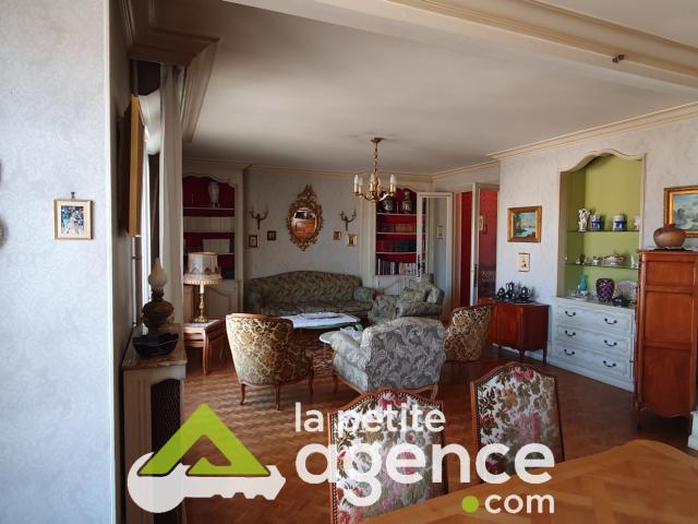 Hyper Centre Appartement 5 pièces 116 m2 avec ascenseur