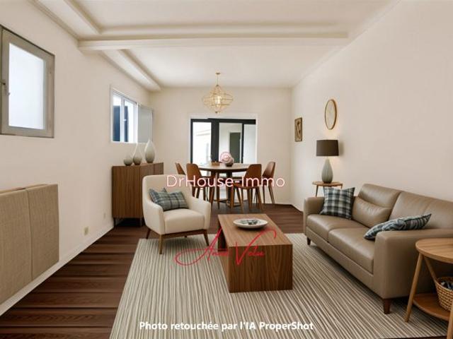 Hyper centre de Poissy: Appartement de 89 m2, avec 2 chambres possibilité 4 + jardin de 28 m2 + cave de 15 m2 Idéal investisseur pour collocation étudiante ou bureaux