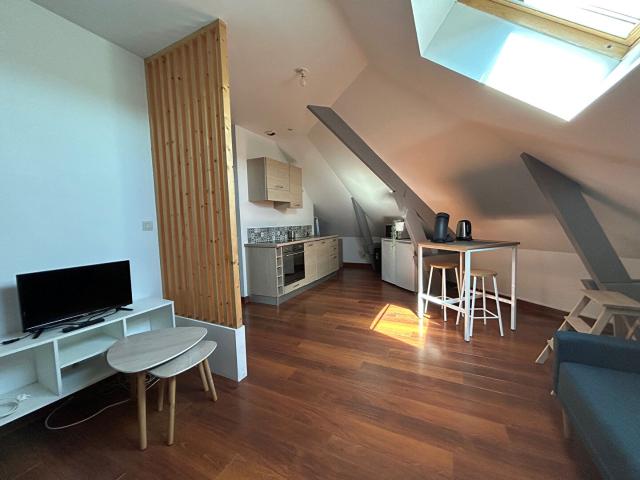 Hyper Centre MEUBLE