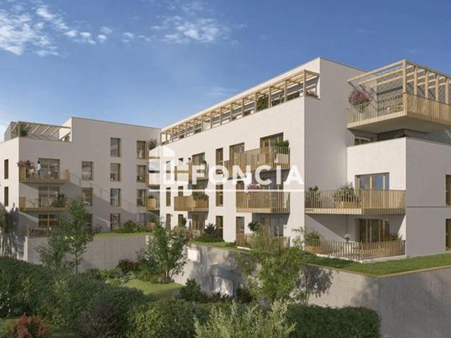 HYPER CENTRE Spacieux appartement T3, double exposition, grande terrasse, vue dégagée, belles prestations