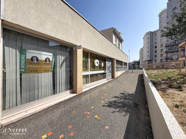 hyper centre surface commerciale et professionnelle