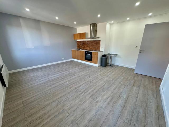 Hyper centre ville T3 71m2 Double stationnement