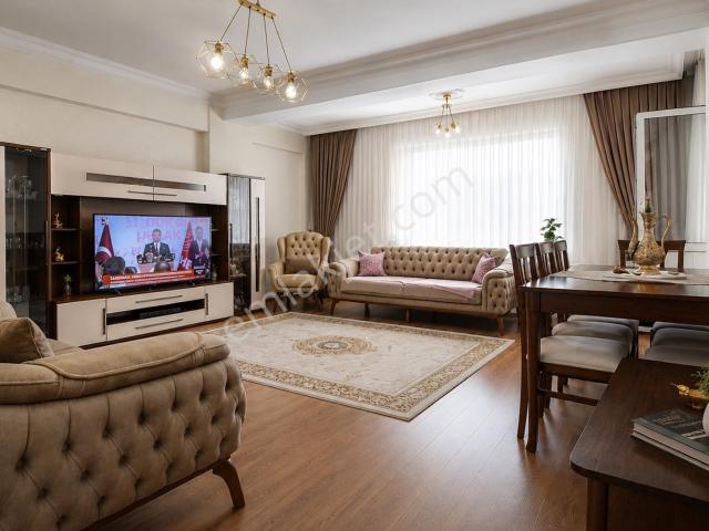Hz.ömer Camii Yakını 4.kat 3+1 145 M2 Net Katta Tek Daire