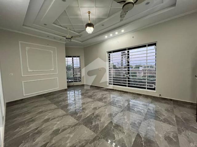 I14 Huge Extraland House for Sale