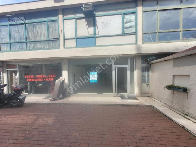İmç 4. Blok'ta Hem Dışa Bakan Hemde Site İçinden Satılık Dükkan