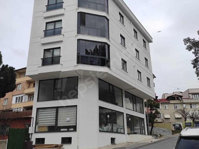iÇMELER DE E'5 YANINDA KİRALIK DÜKKAN!